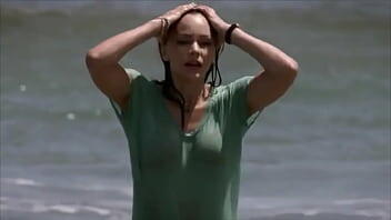 Sexy Boobs Katharine McPhee escena de scorpion