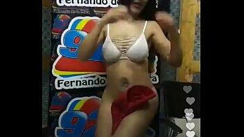 la modelo pamela vill se desnuda